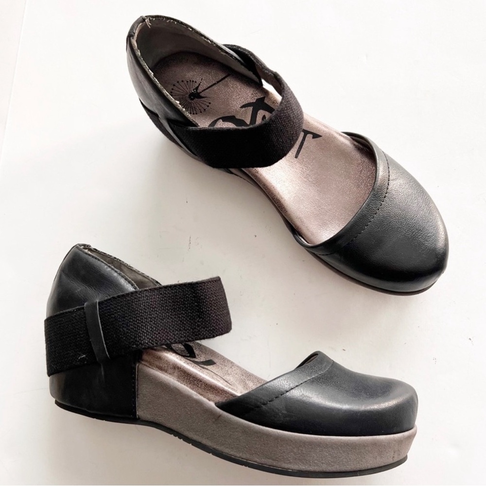 Stylish Black Women's Shoes